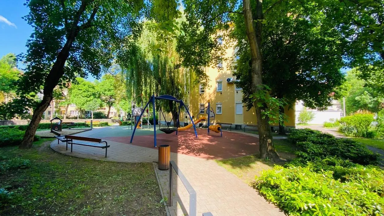 Central Home Apartment In The City Center Eger Hungary